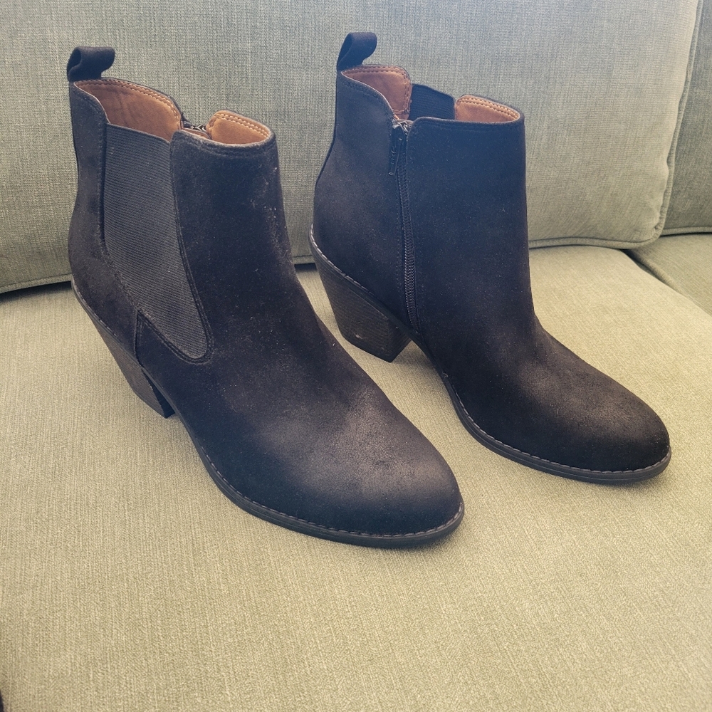 Black Boots never worn size 10